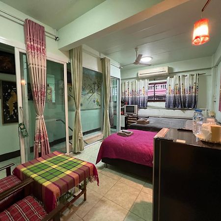 Sötnos Hotell Jomtien Beach Exteriör bild