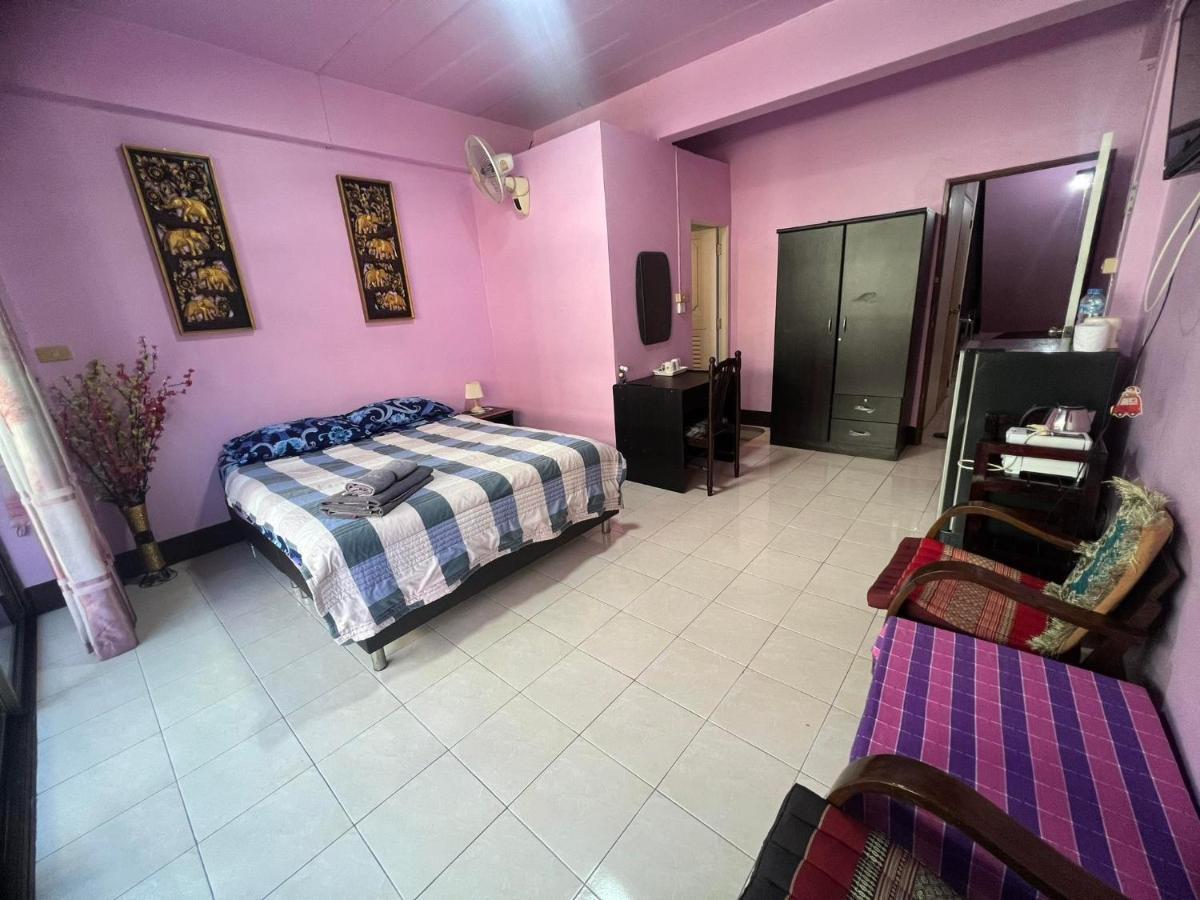 Sötnos Hotell Jomtien Beach Exteriör bild