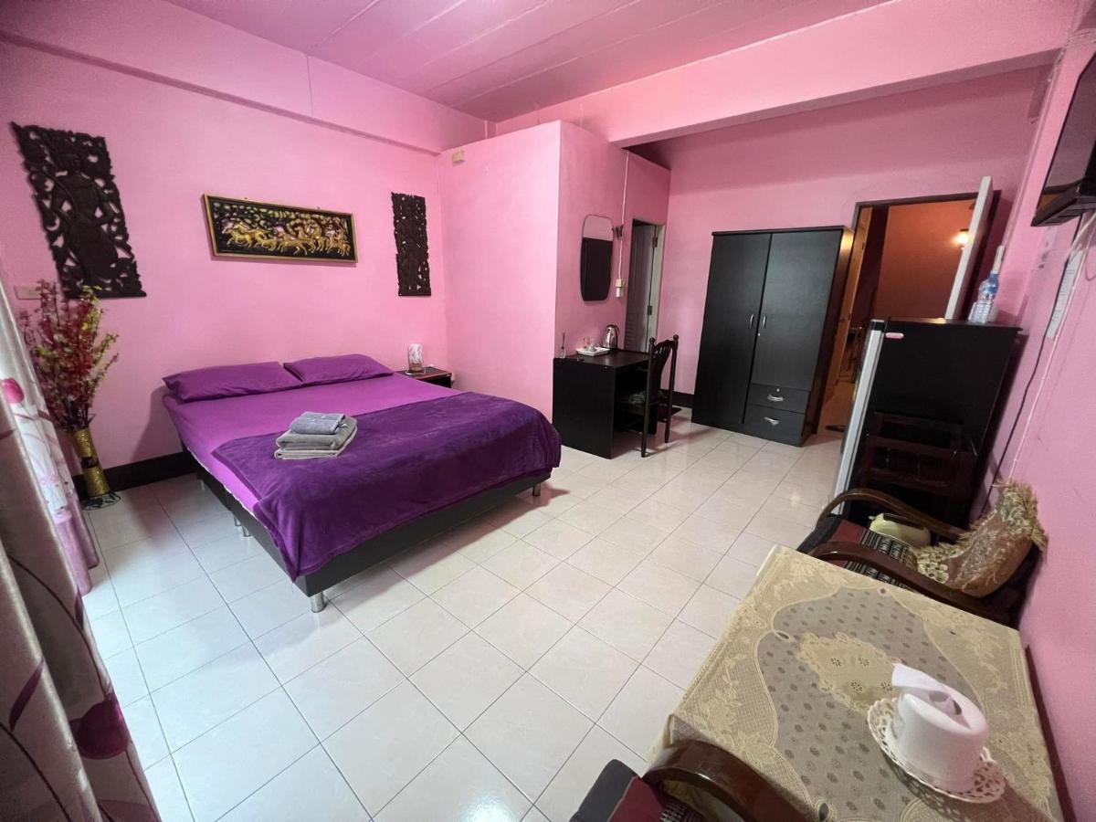 Sötnos Hotell Jomtien Beach Exteriör bild