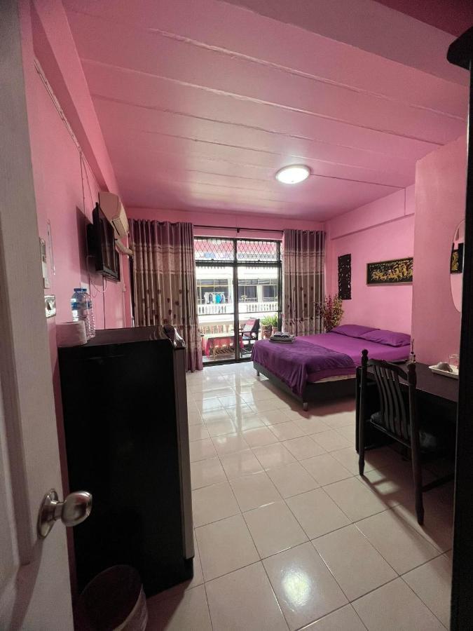 Sötnos Hotell Jomtien Beach Exteriör bild