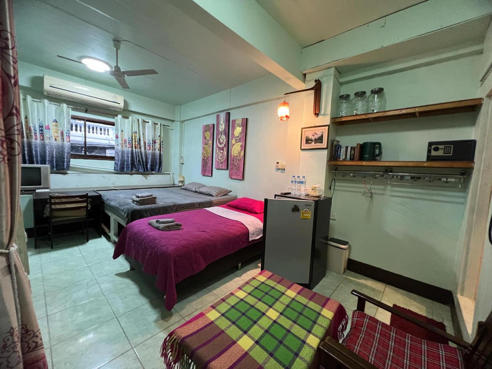 Sötnos Hotell Jomtien Beach Exteriör bild